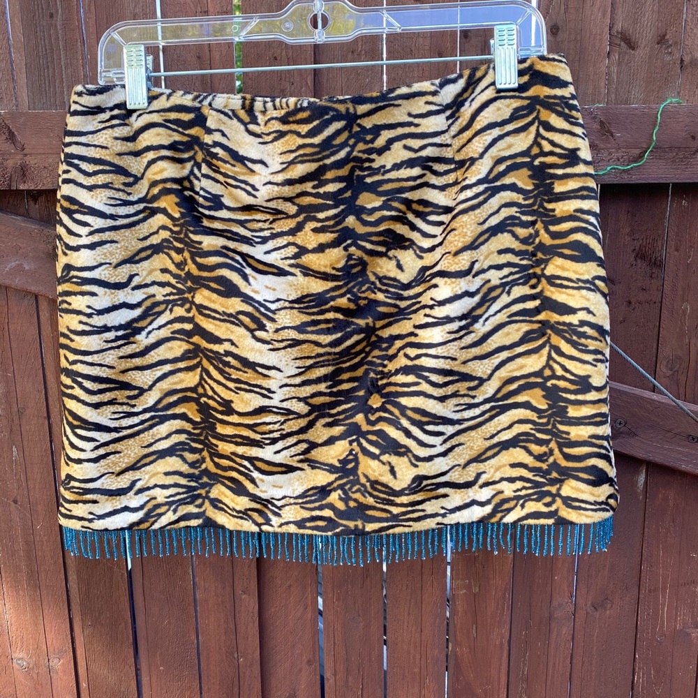 Guess Tiger Blue Beaded Fringe Mini Skirt sz 31